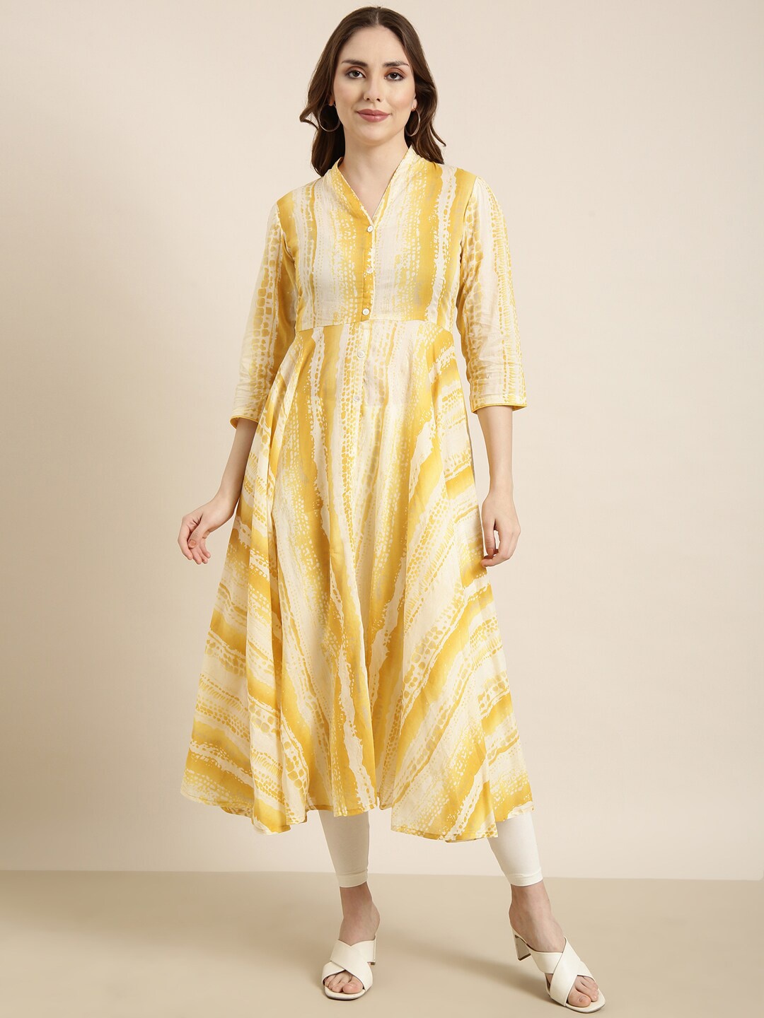 

SHOWOFF Printed Flared Sleeves Asymmetric Georgette Anarkali Kurta, Yellow