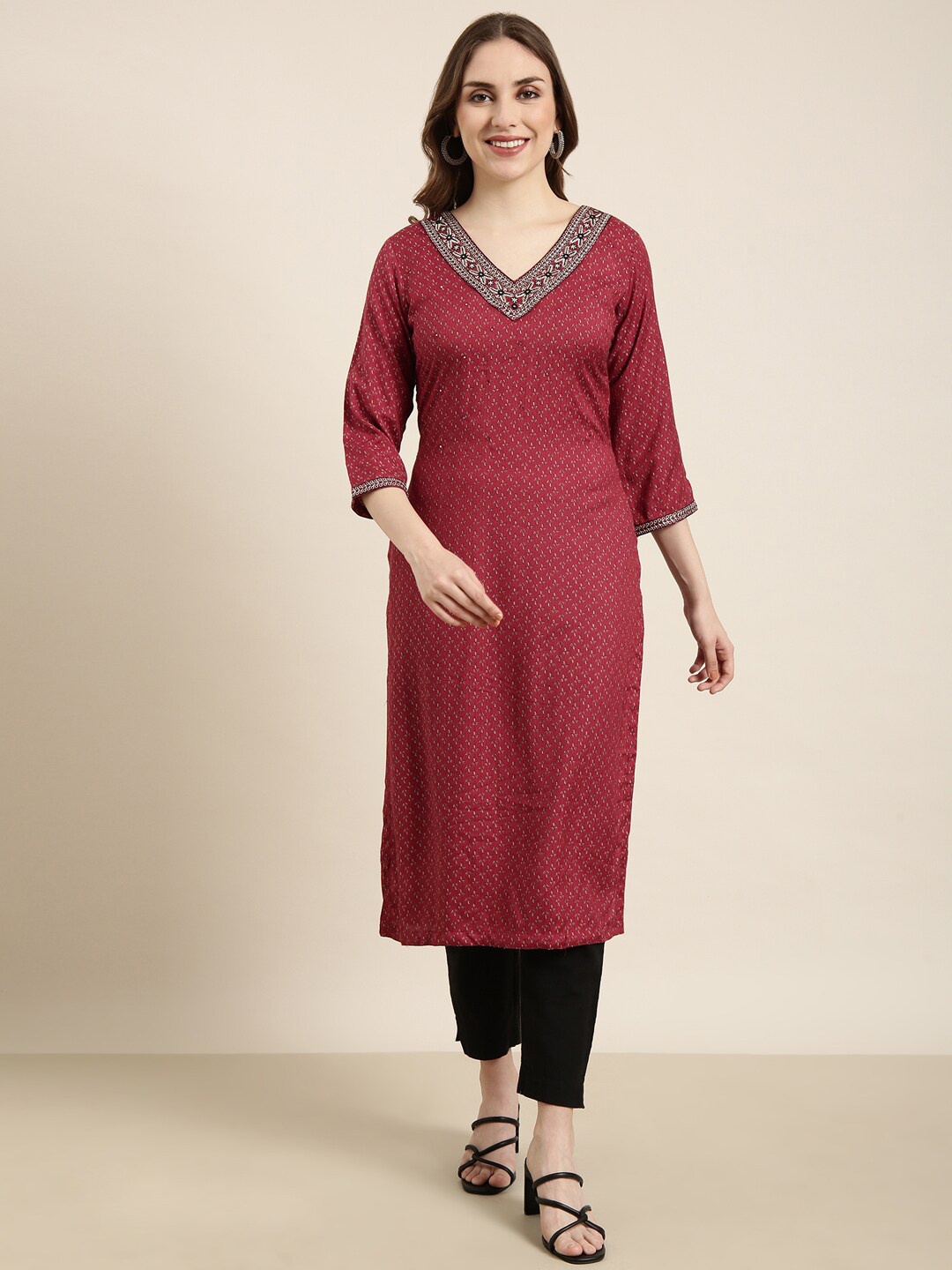 

SHOWOFF Floral Printed V-Neck Mirror Work Straight Cotton Kurta, Maroon