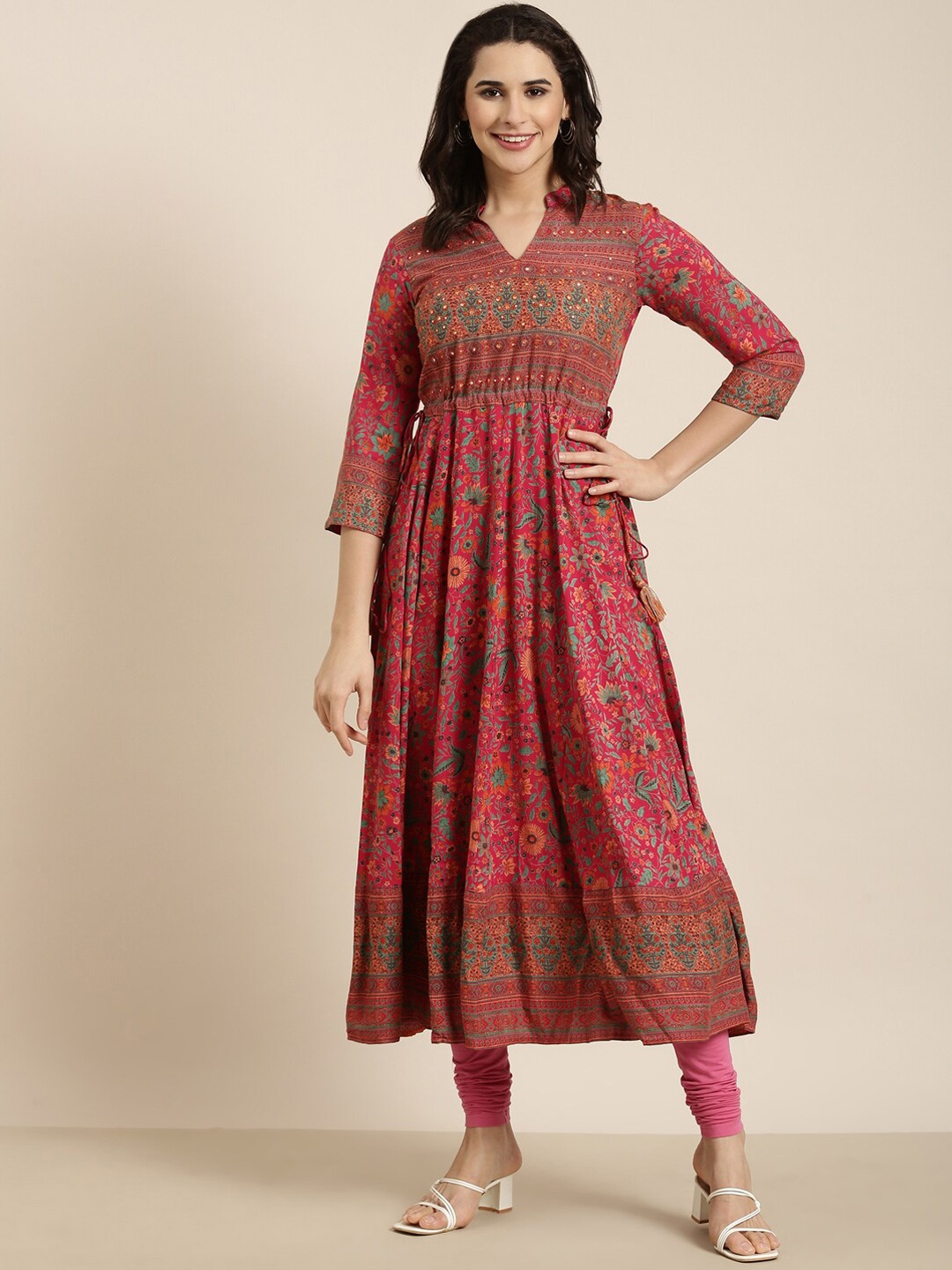 

SHOWOFF Floral Printed V Neck Thread Work Cotton Anarkali Kurta, Pink