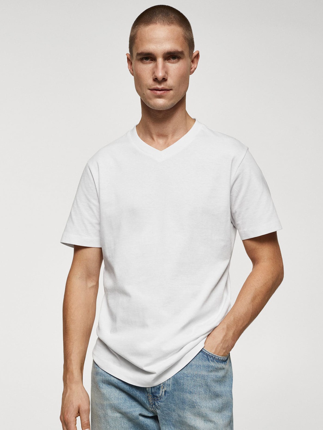

MANGO MAN V-Neck Pure Cotton T-shirt, White