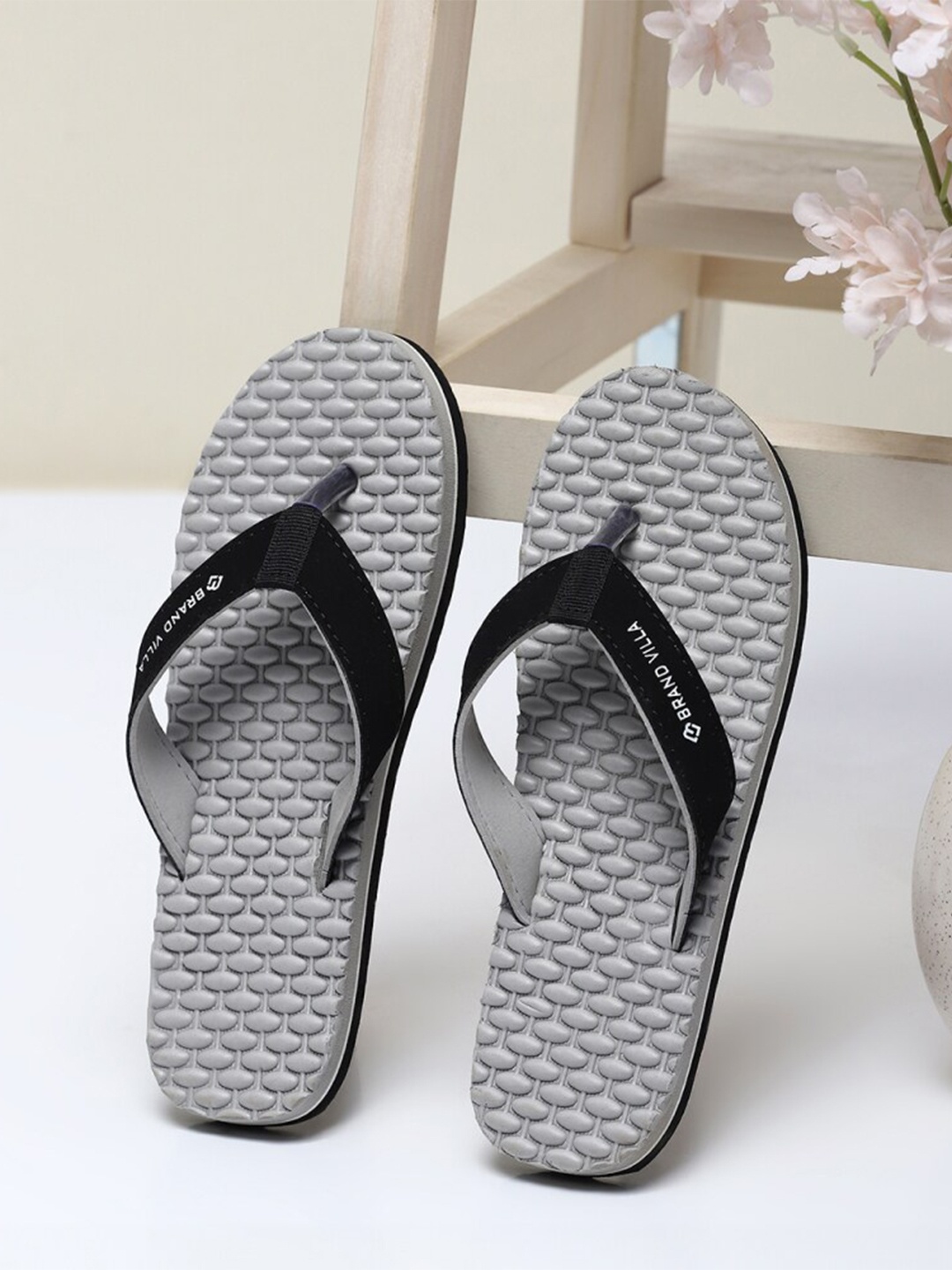

BRAND VILLA Women Sel fDesign Thong Flip-Flops, Grey