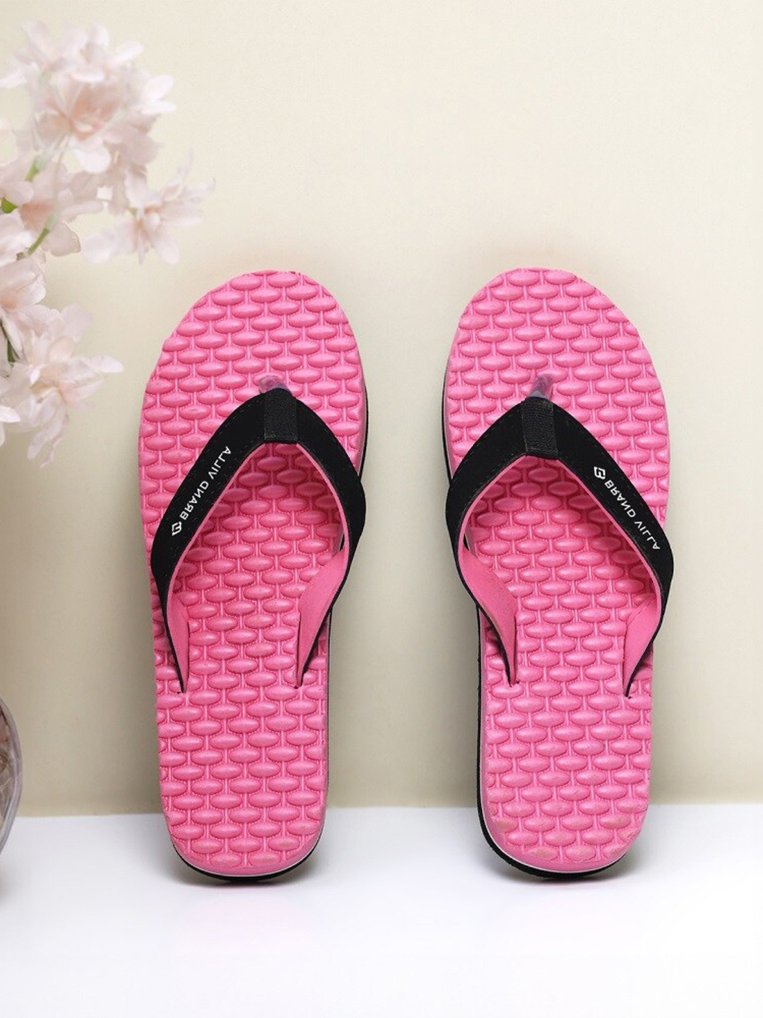 

BRAND VILLA Women Rubber Thong Flip-Flops, Pink