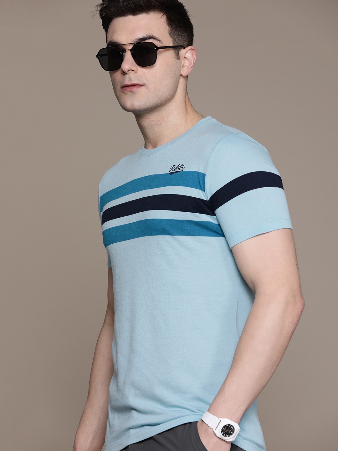 

Roadster Men Striped T-shirt, Turquoise blue