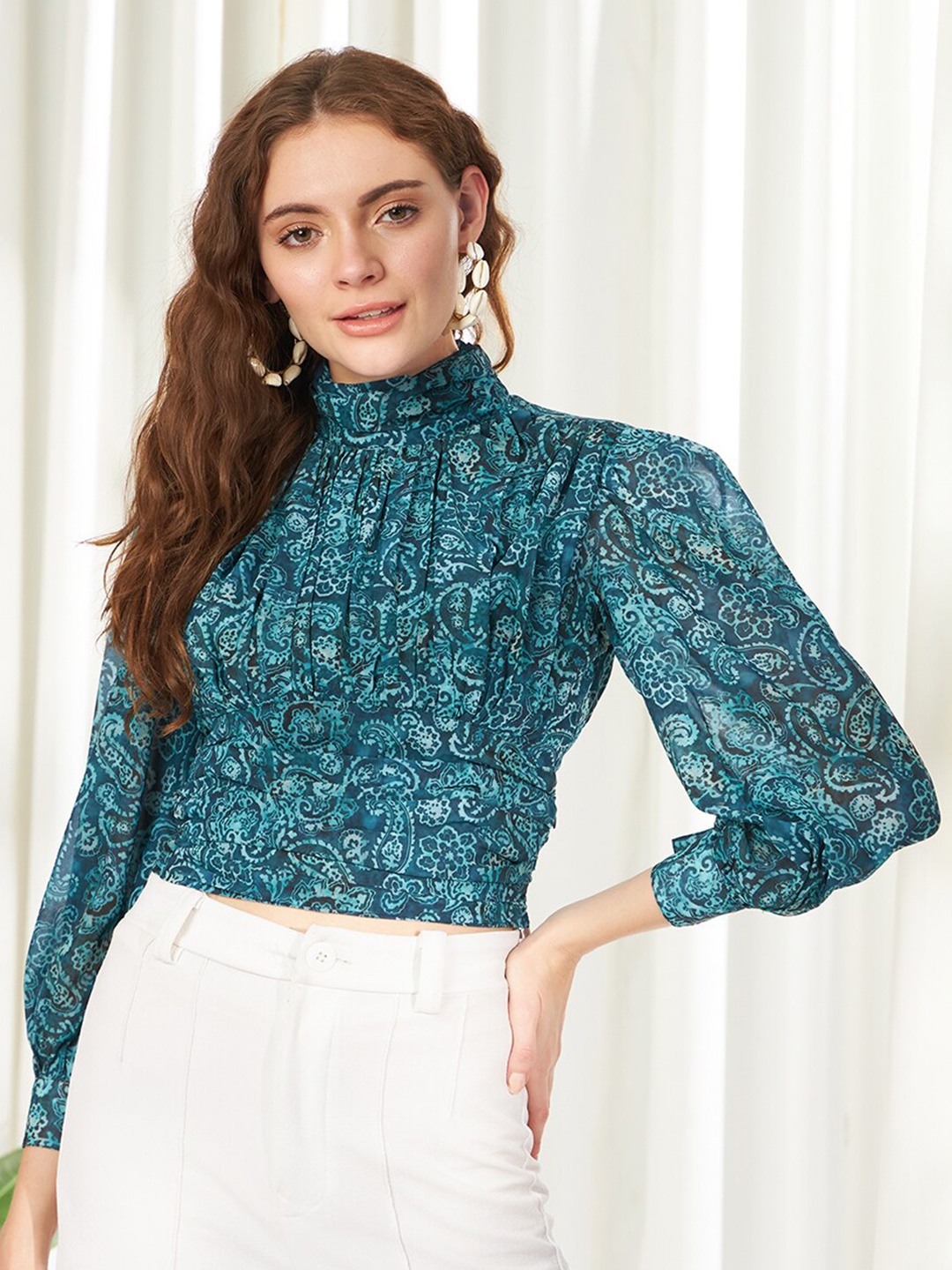

BELAVINE Floral Printed High Neck Top, Green