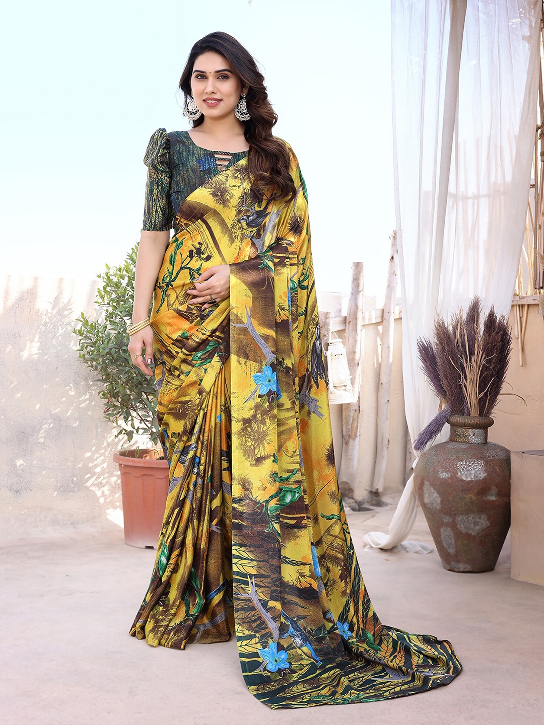 

MAGMINA Floral Printed Pure Chiffon Saree, Brown
