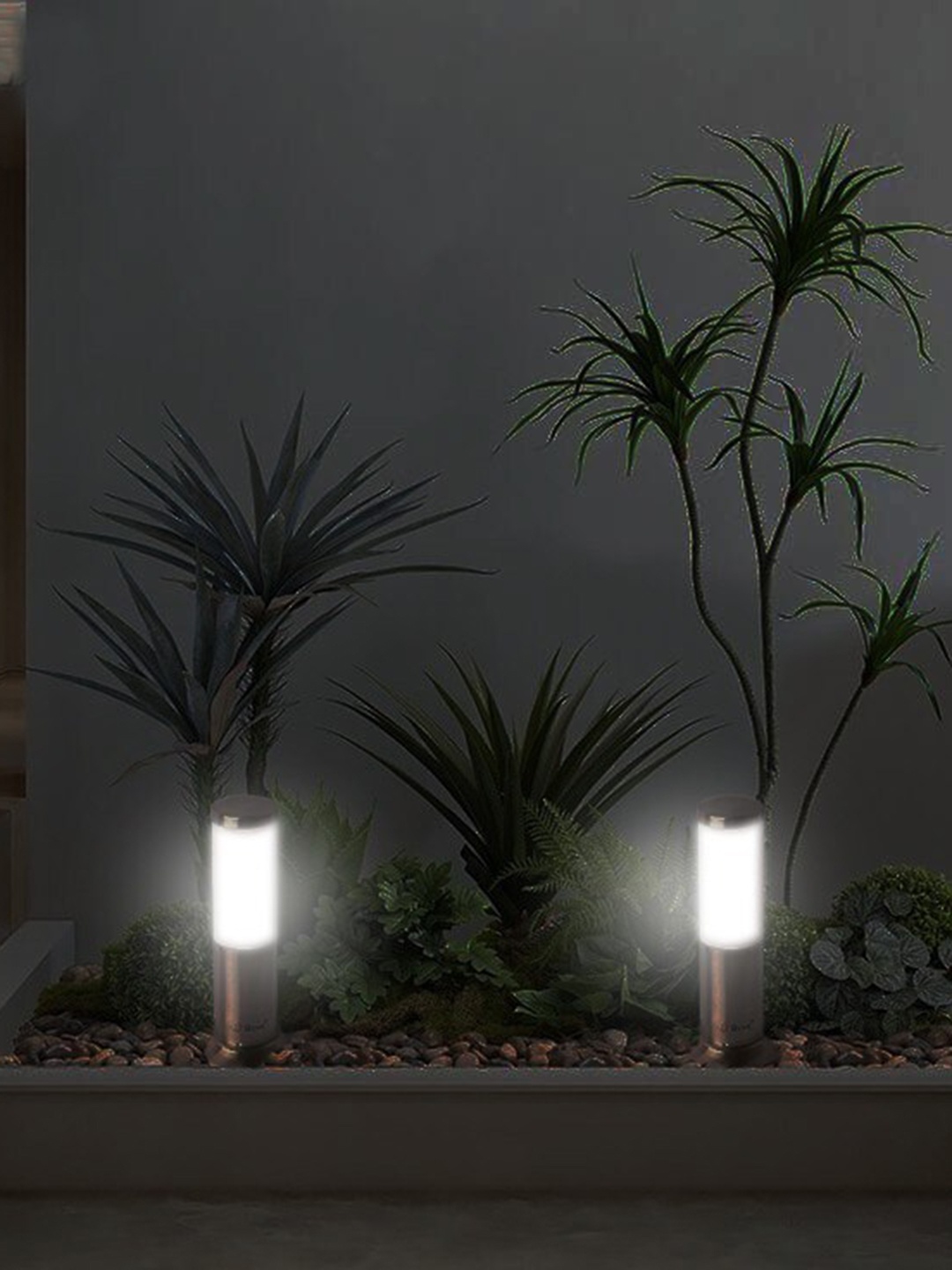 

BENE 2 Pieces Grey & White Metal Outdoor Lamps