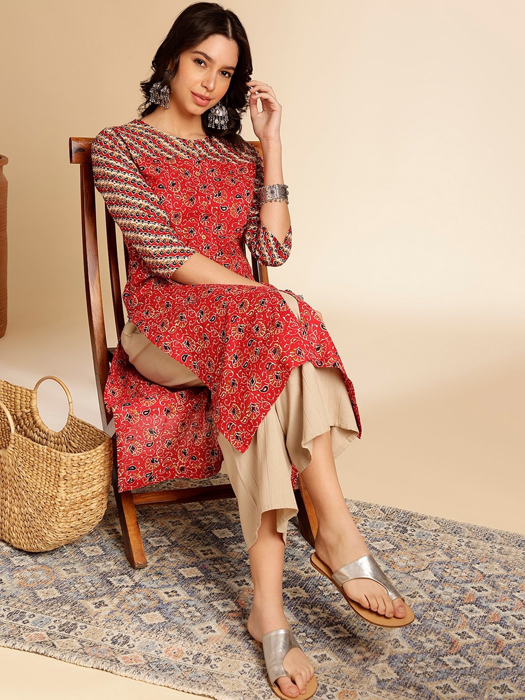 

Anouk Red Floral Printed Round Neck Cotton Straight Kurta