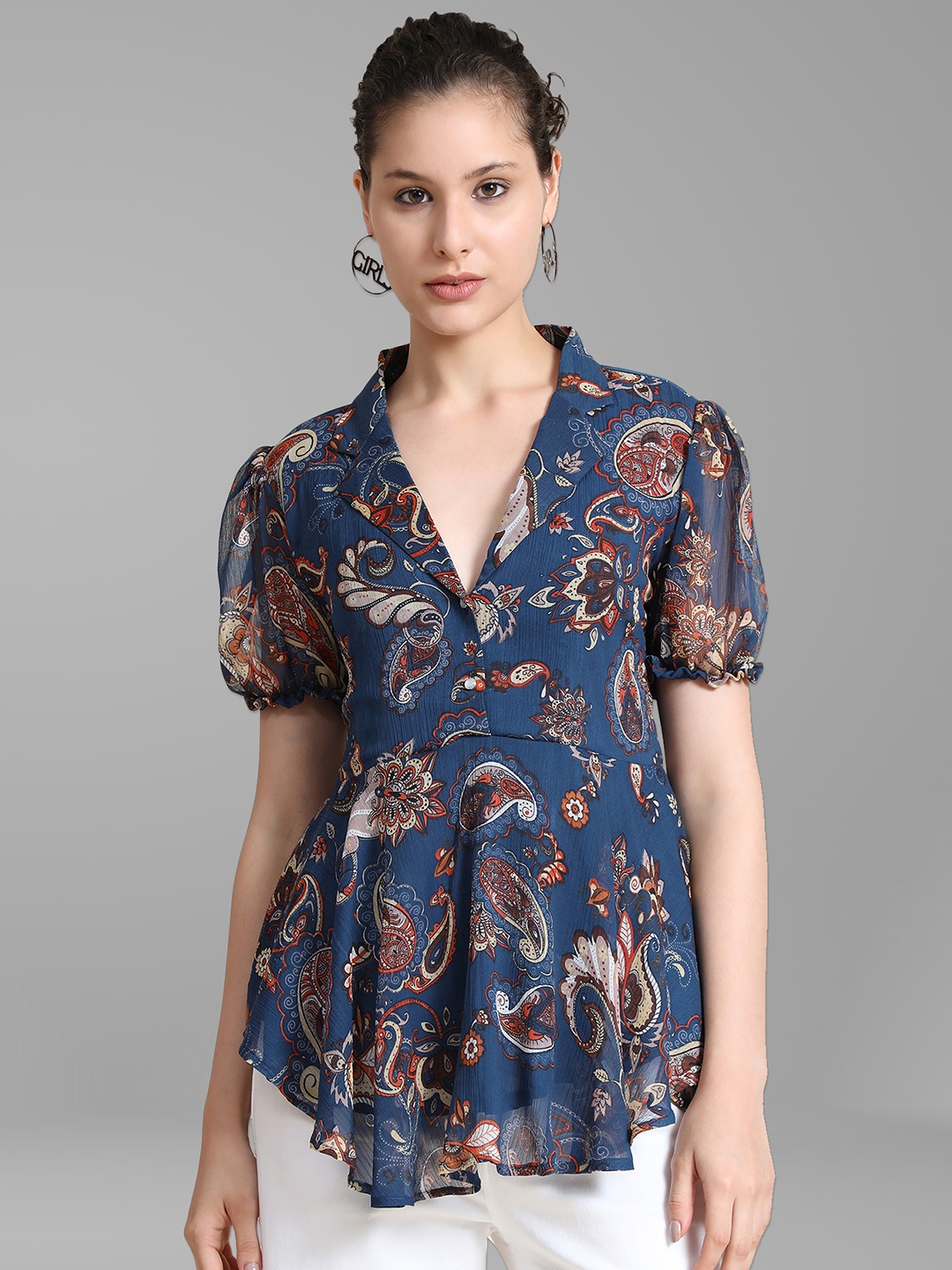 

TOOCHKI Lapel Collar Paisley Print Ethnic Georgette High-Low Top, Navy blue