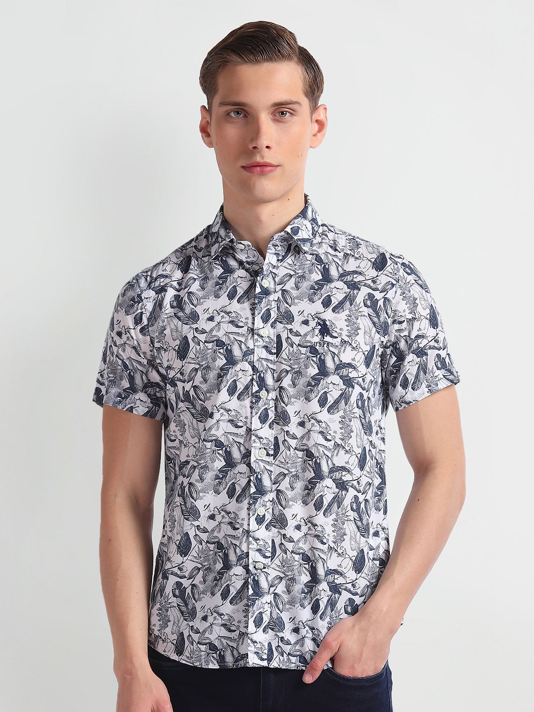 

U.S. Polo Assn. Denim Co. Slim Fit Floral Printed Spread Collar Casual Shirt, Blue