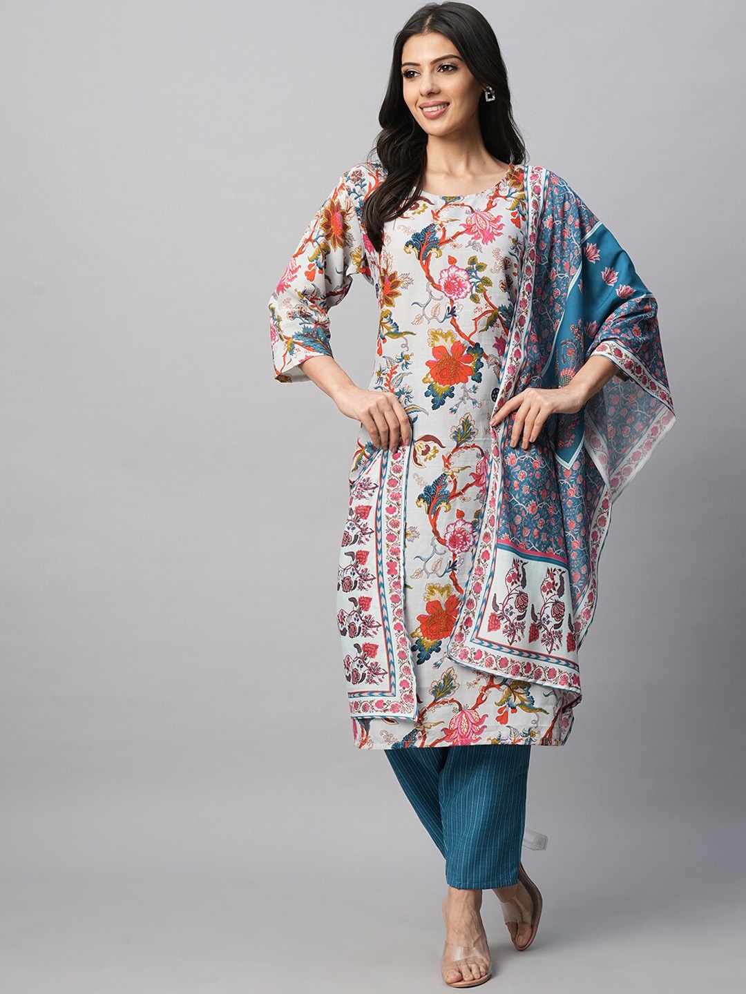

DIVASTRI Floral Printed Round Neck Pure Cotton Straight Kurta With Trouser & Dupatta, White