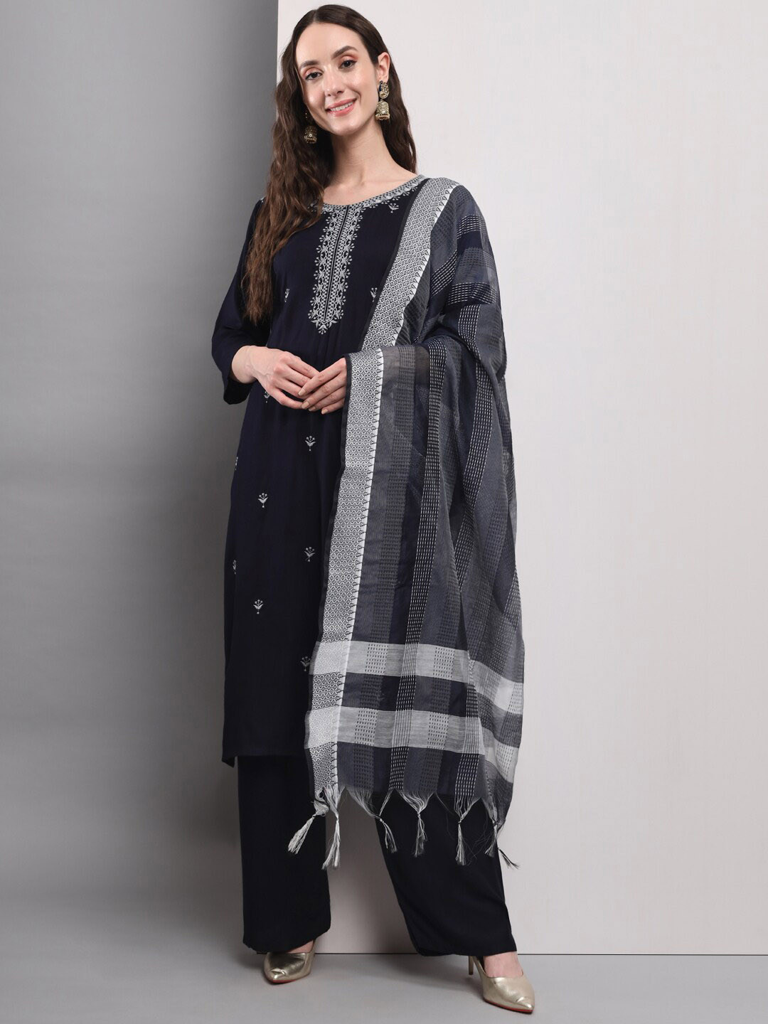 

DIVASTRI Ethnic Motifs Embroidered Regular Thread Work Kurta with Palazzos & With Dupatta, Blue