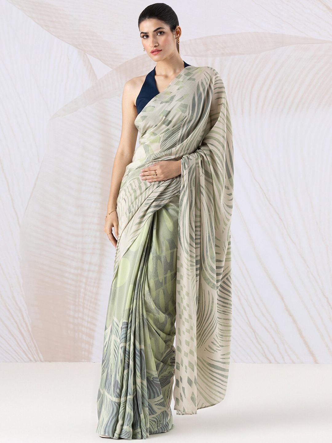 

navyasa by liva Geometric Printed Saree, Beige