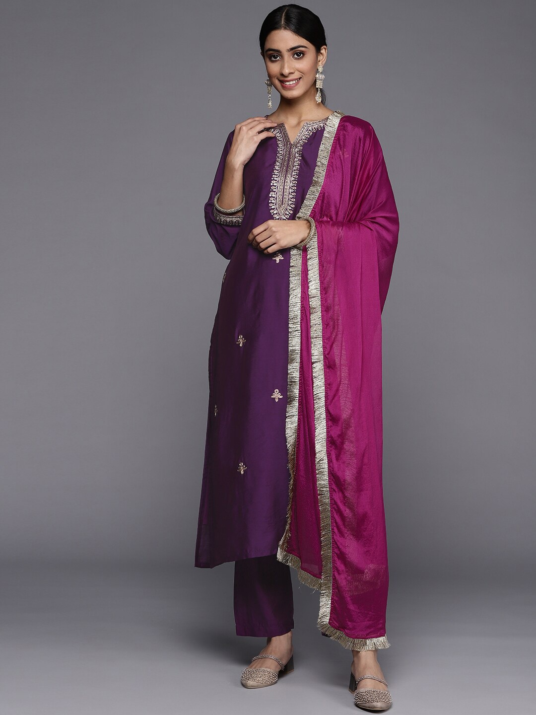 

KALINI Ethnic Motifs Embroidered Notched Neck Regular Kurta with Trousers & Dupatta, Purple