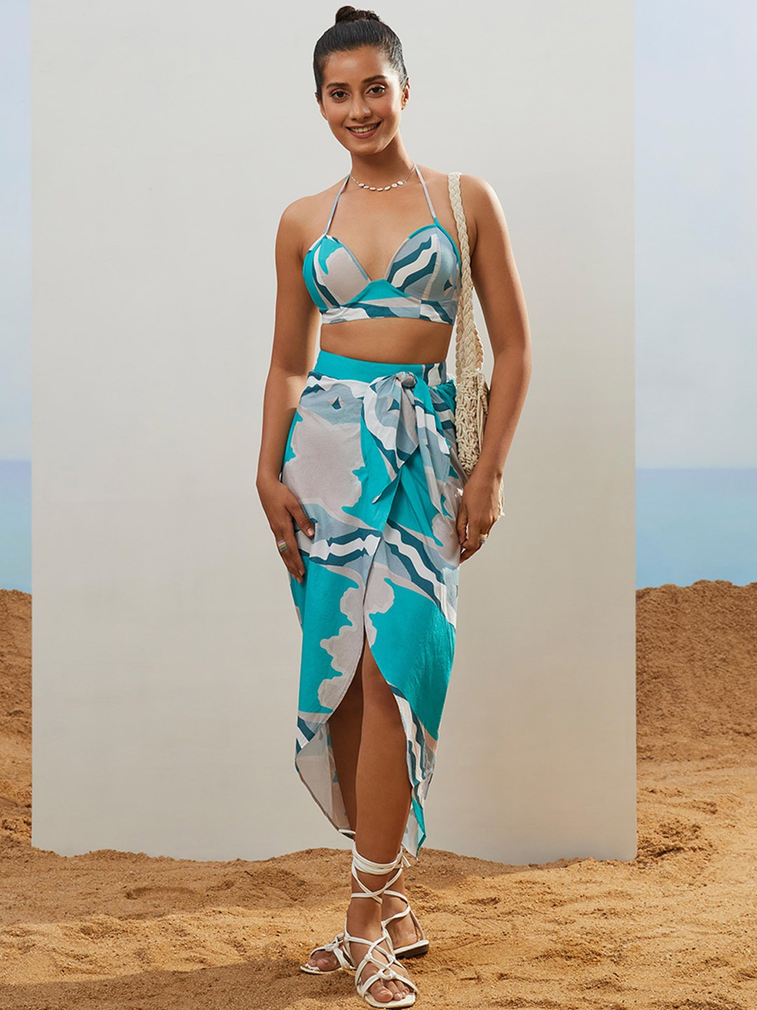 

CMGE Tropical Printed Cotton Surf Side Sarong, Blue