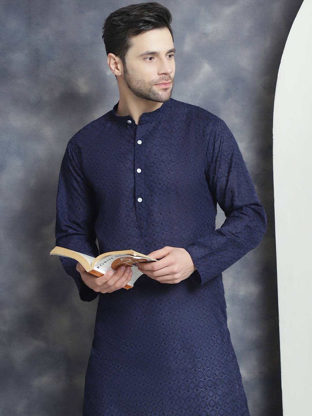 

Anouk Geometric Embroidered Regular Cotton Straight Kurta, Navy blue