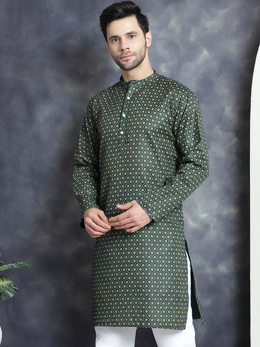 

Anouk Geometric Printed Mandarin Collar Regular Straight Kurta, Olive