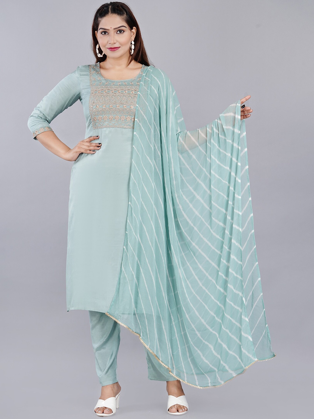 

BAESD Ethnic Motifs Embroidered Thread Work Yoke or Border Kurta with Trousers & Dupatta, Green