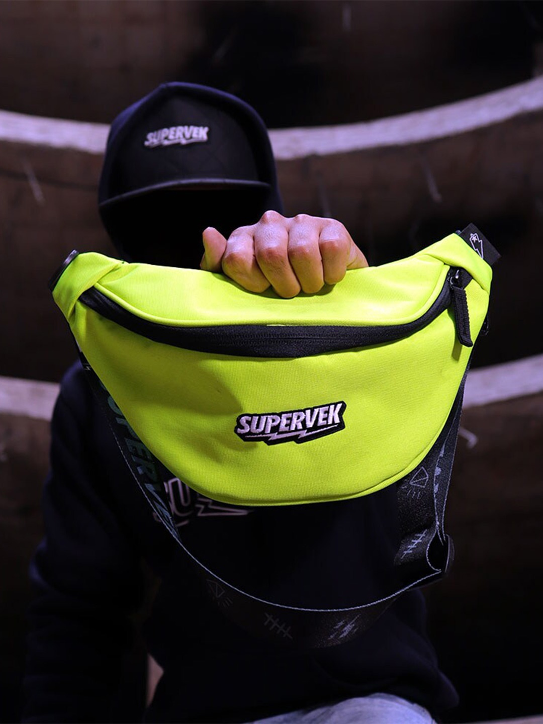 

SUPERVEK Vektric Waterproof Waist Pouch, Lime green