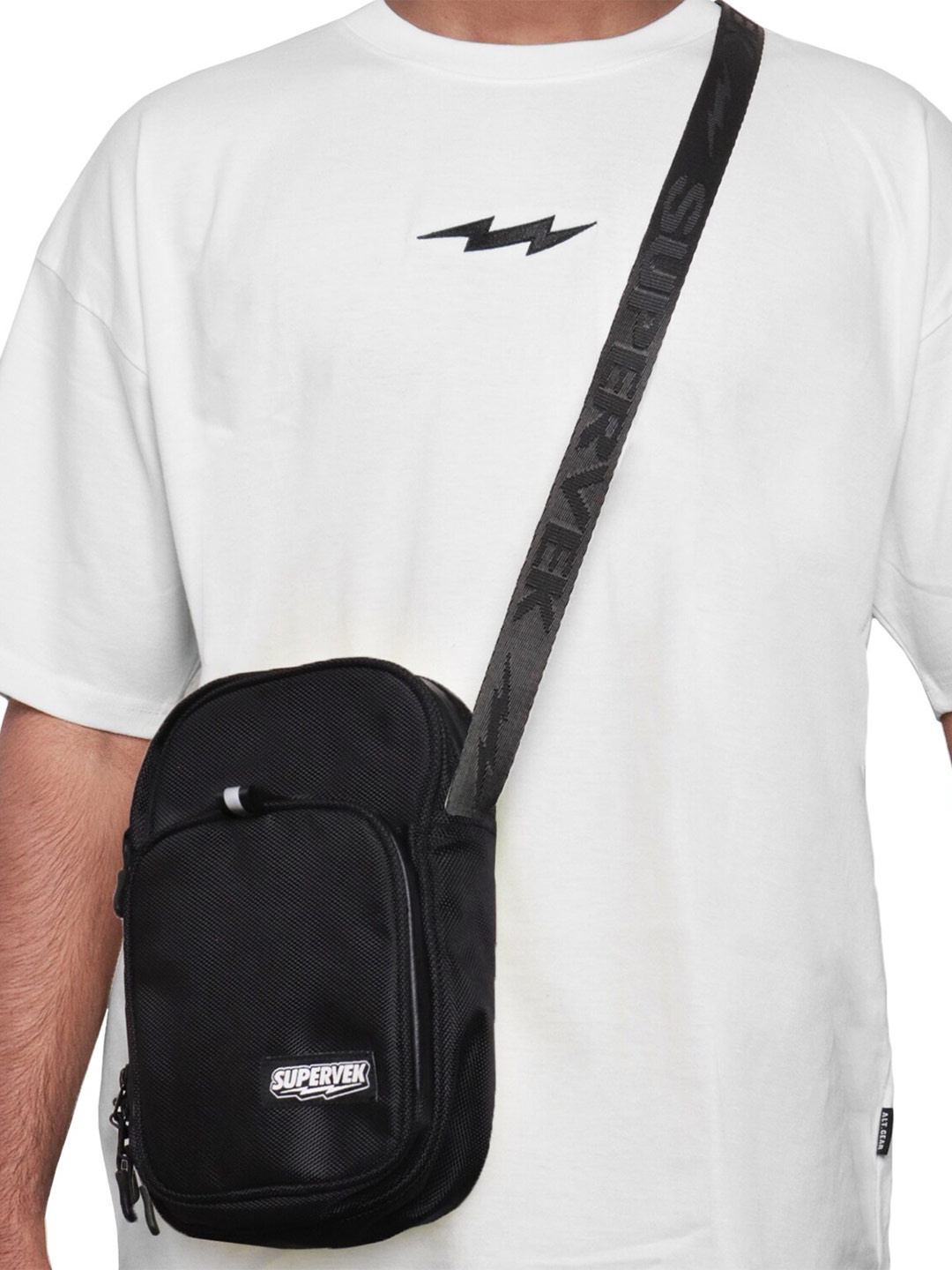

SUPERVEK Carbon Black Cross-body Sling bag pro