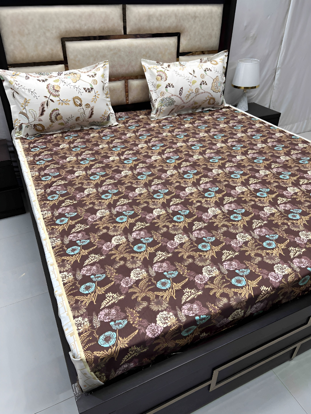 

Pure Decor Vogue Brown & Blue Floral Pure Cotton 250 TC King Bedsheet With 2 Pillow Covers