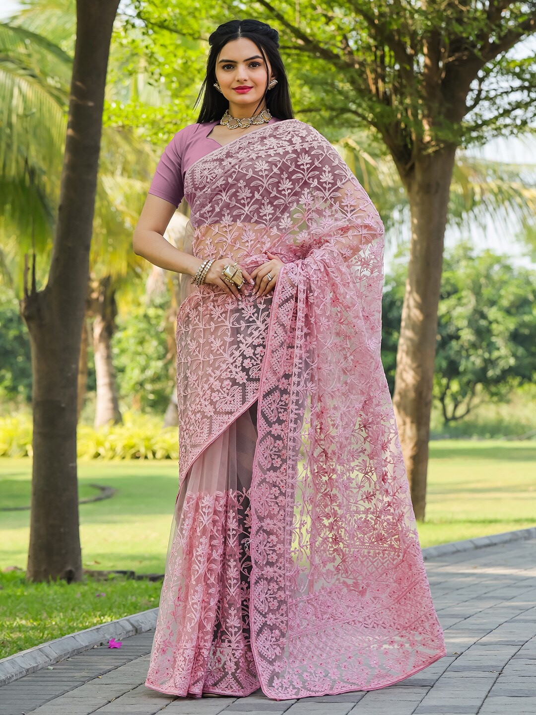 

Tikhi Imli Floral Embroidered Net Saree, Pink
