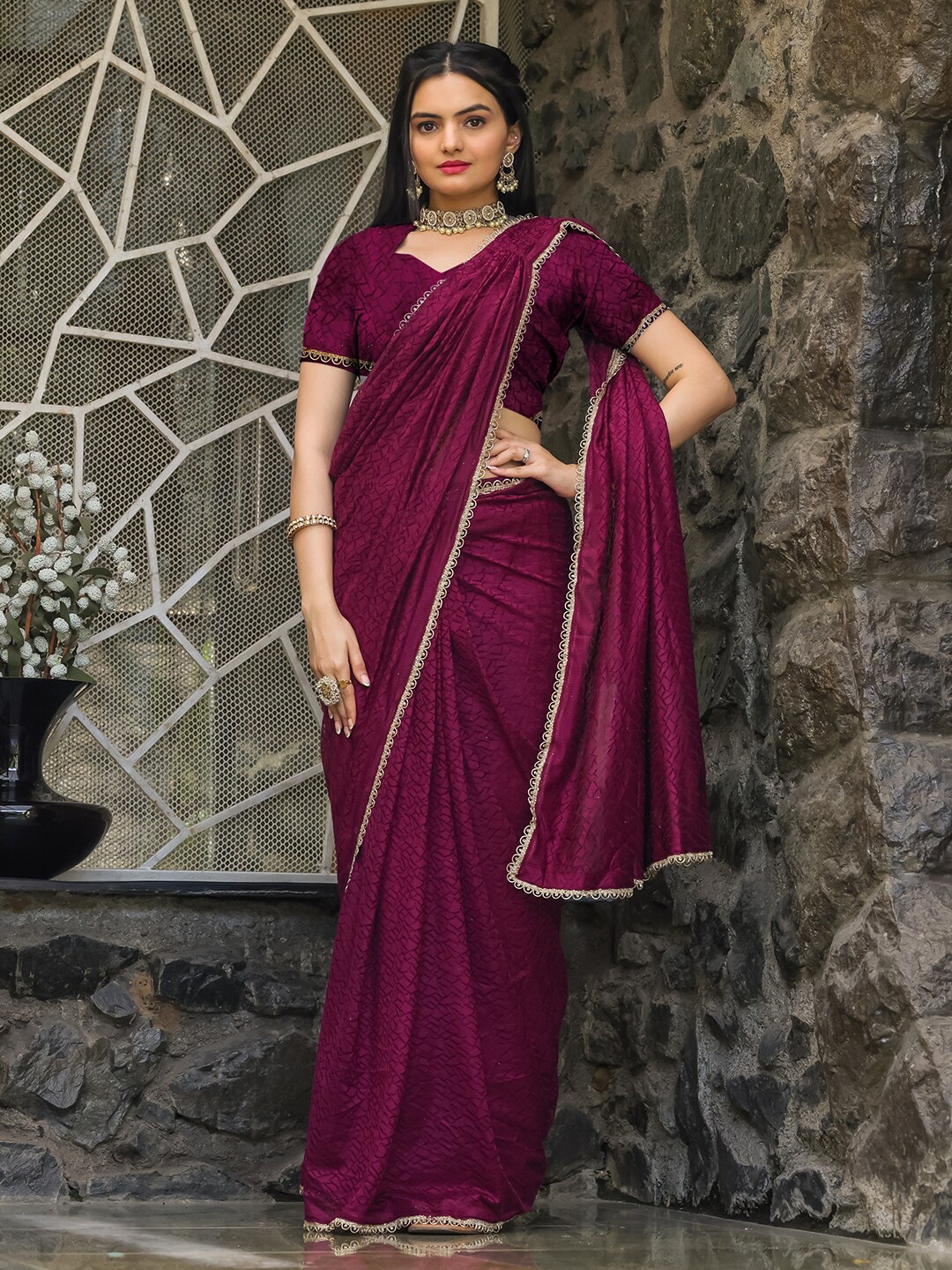 

Tikhi Imli Abstract Printed Ready to Wear Saree, Magenta