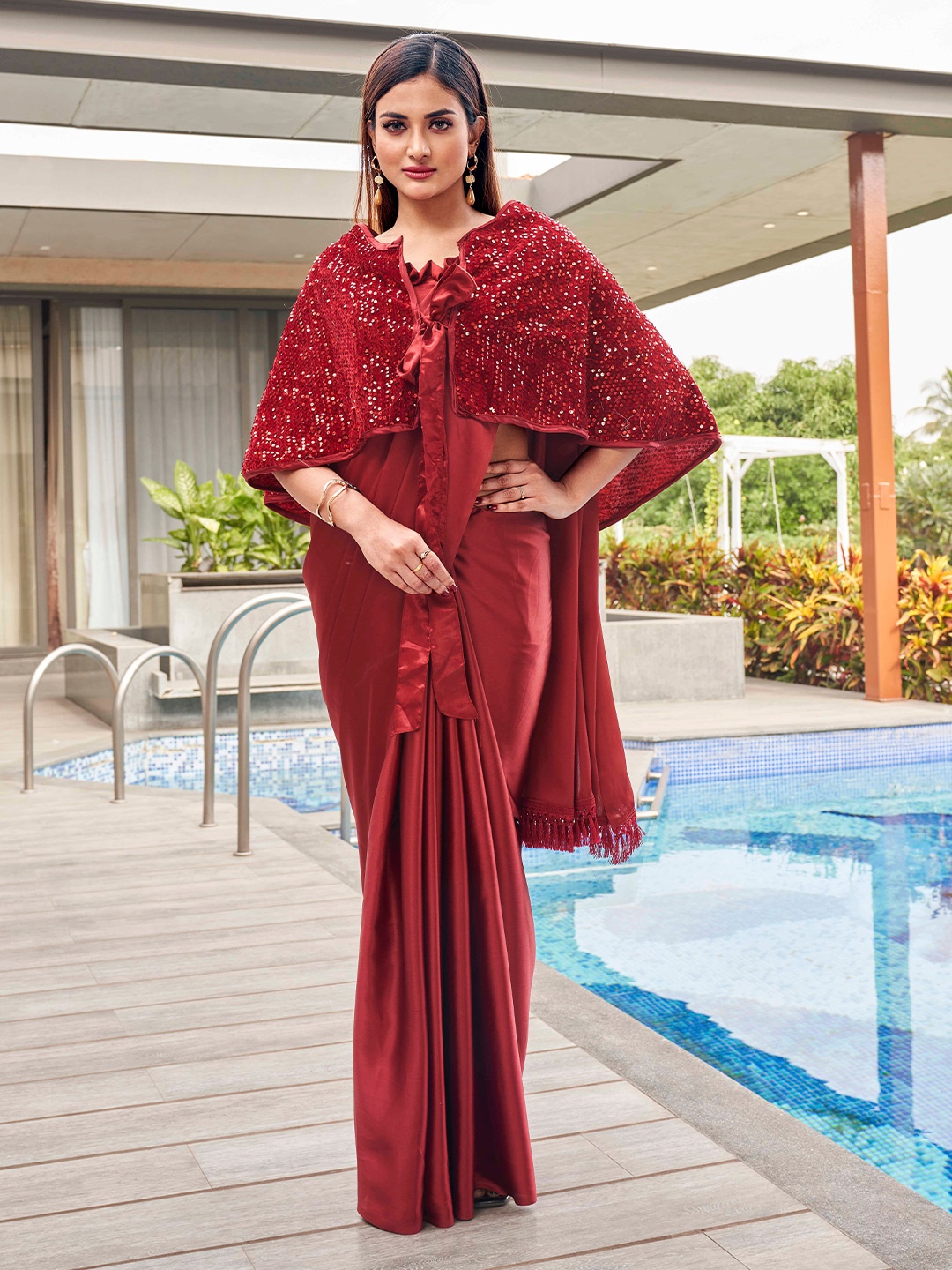 

Tikhi Imli Party Satin Saree With Sequined Cape, Maroon