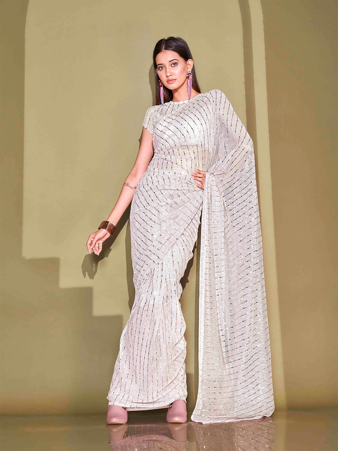 

Tikhi Imli White Sequinned Embellished Saree