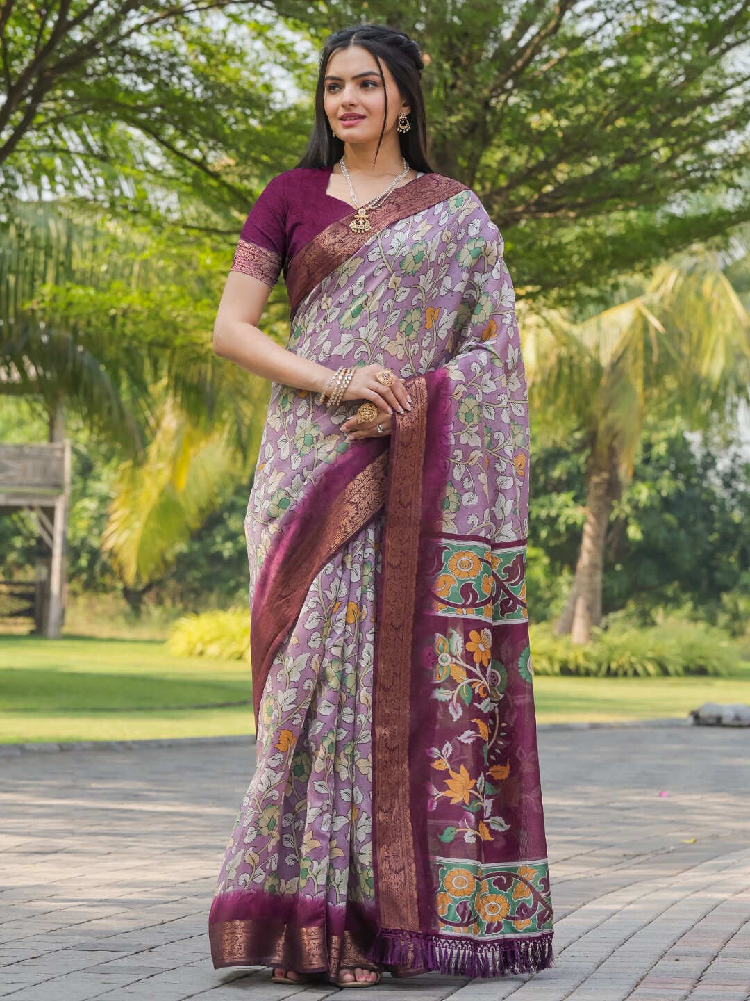 

Tikhi Imli Floral Printed Zari Ready to Wear Saree, Purple