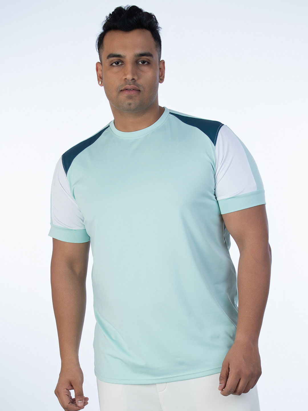 

UNSIZED Colourblocked Round Neck Cotton T-shirt, Turquoise blue