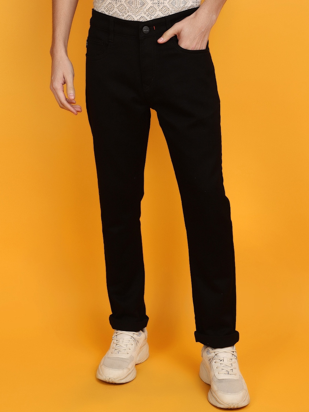 V-Mart Men Slim Fit Clean Look Knitted Cotton Jeans, Black