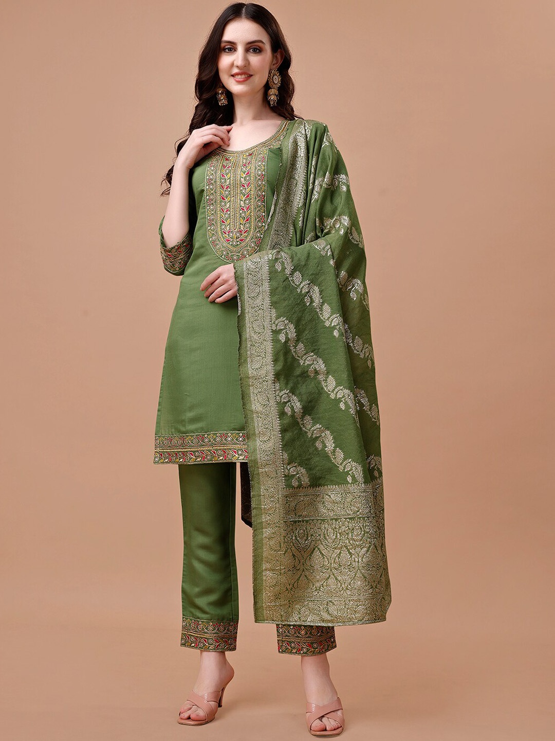 

KALINI Floral Yoke Design Regular Thread Work Kurta with Trousers & Dupatta, Green