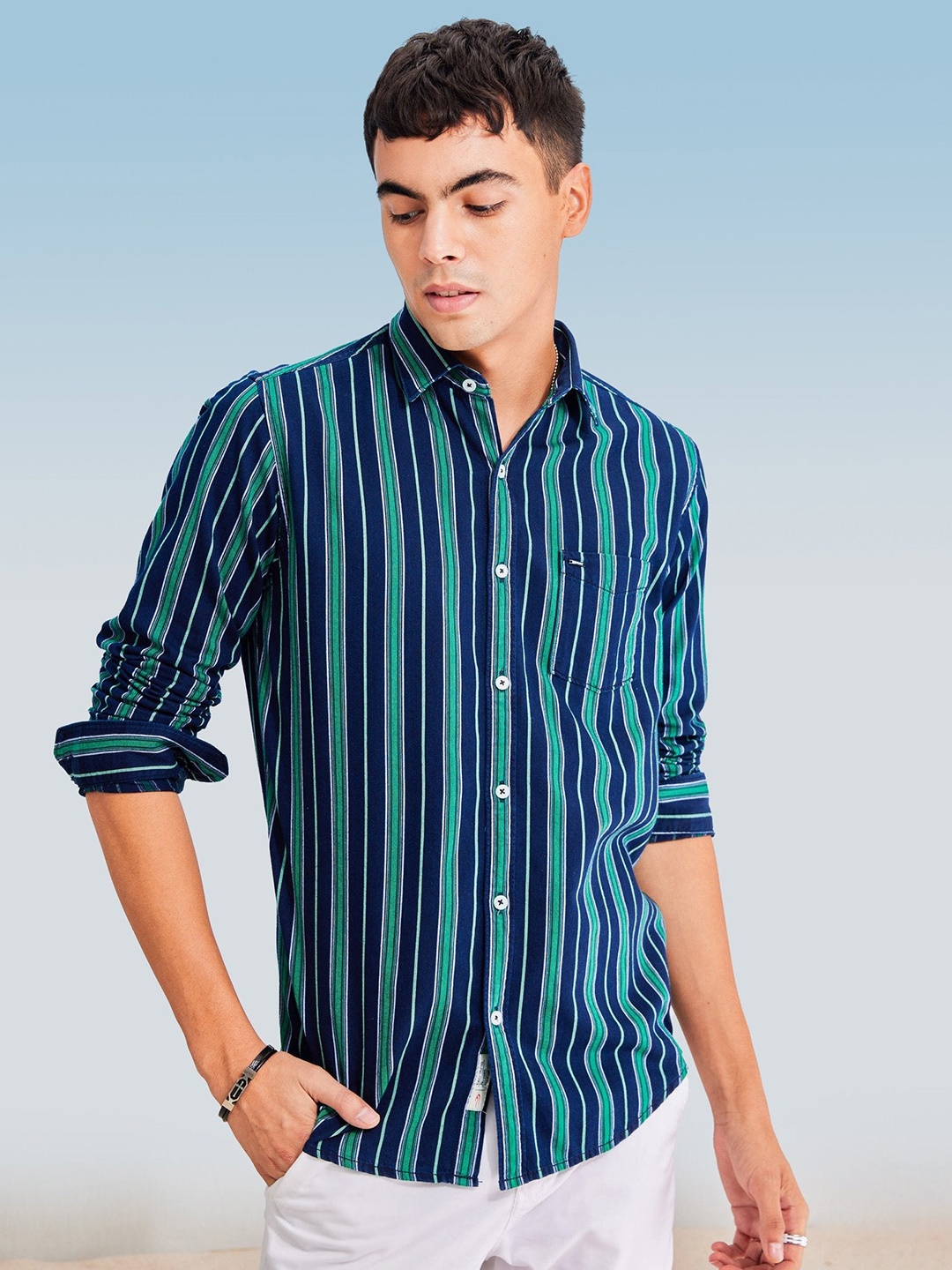 

Red Flame Striped Cotton Casual Shirt, Navy blue
