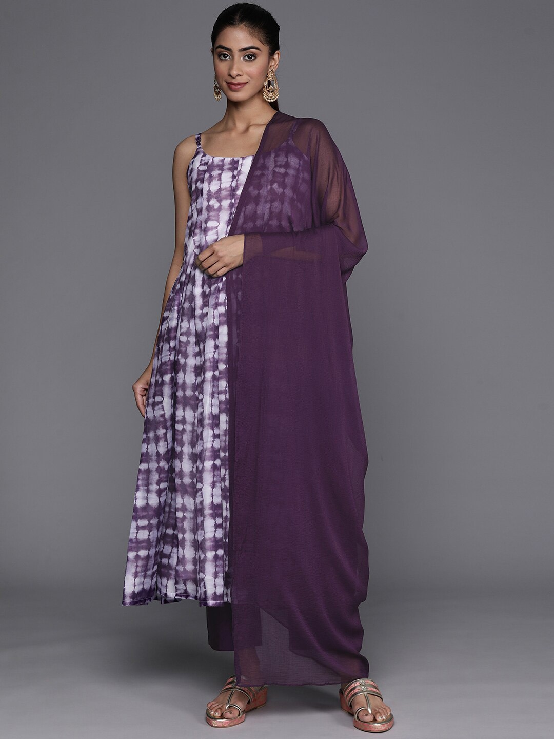 

KALINI Abstract Dyed Shoulder Straps Panelled Chanderi Silk Kurta With Trouser & Dupatta, Violet