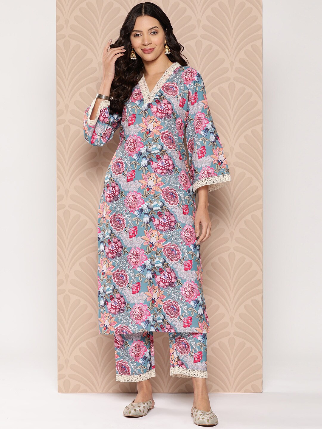 

KALINI Floral Printed Regular Kurta with Trousers, Blue