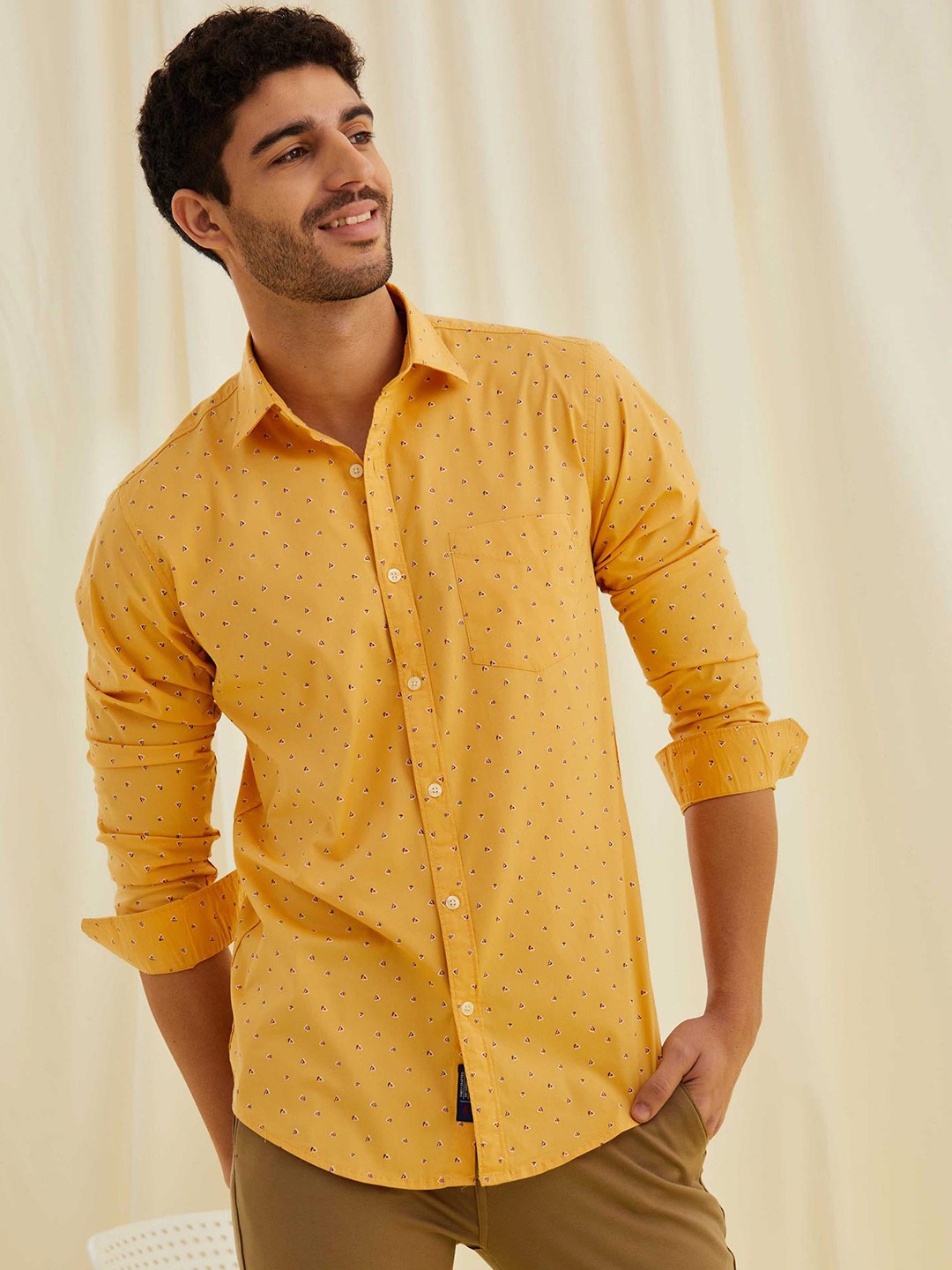 

Red Flame Men Opaque Printed Formal Shirt, Yellow