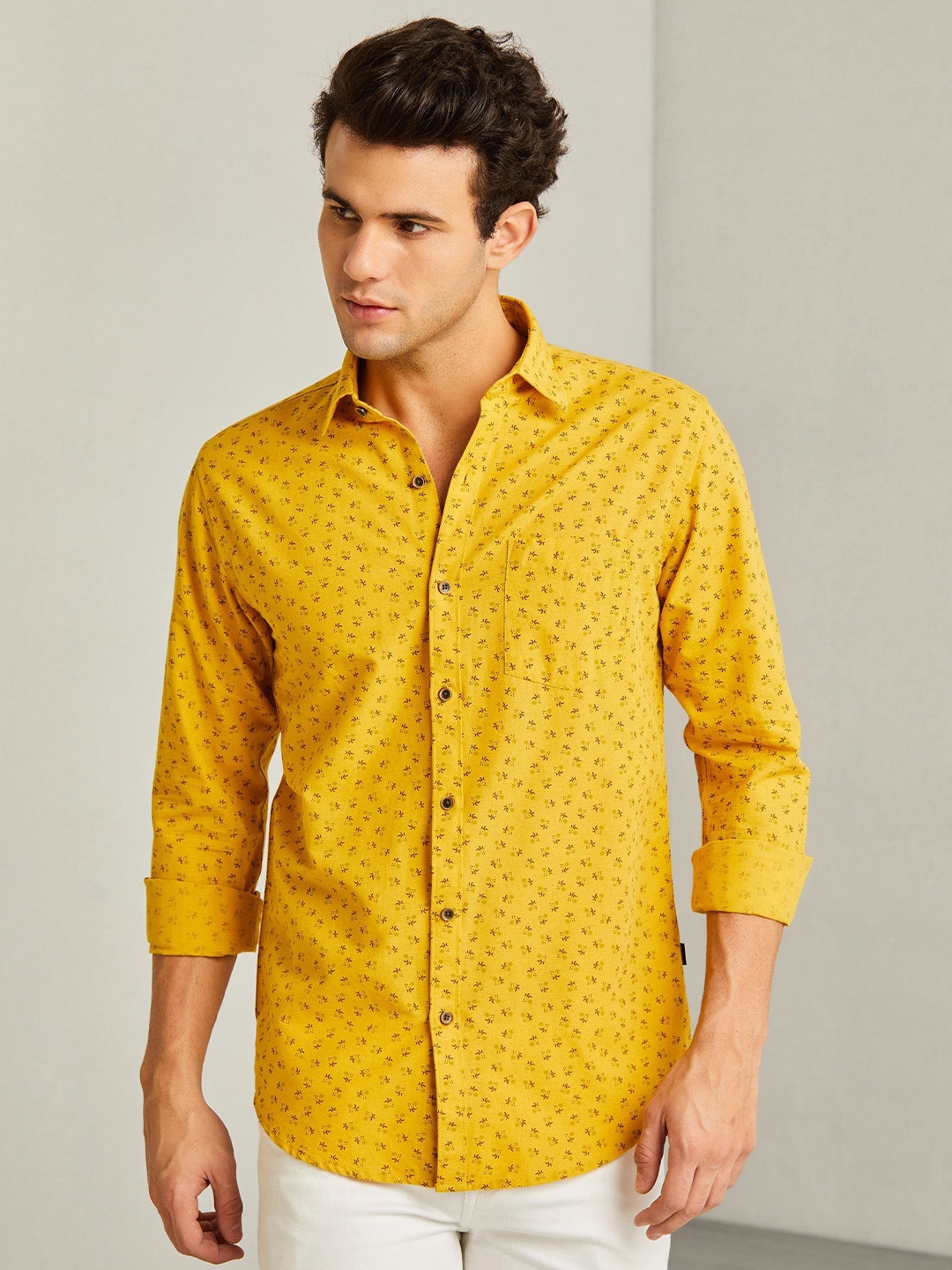 

Red Flame Men Opaque Printed Formal Shirt, Yellow