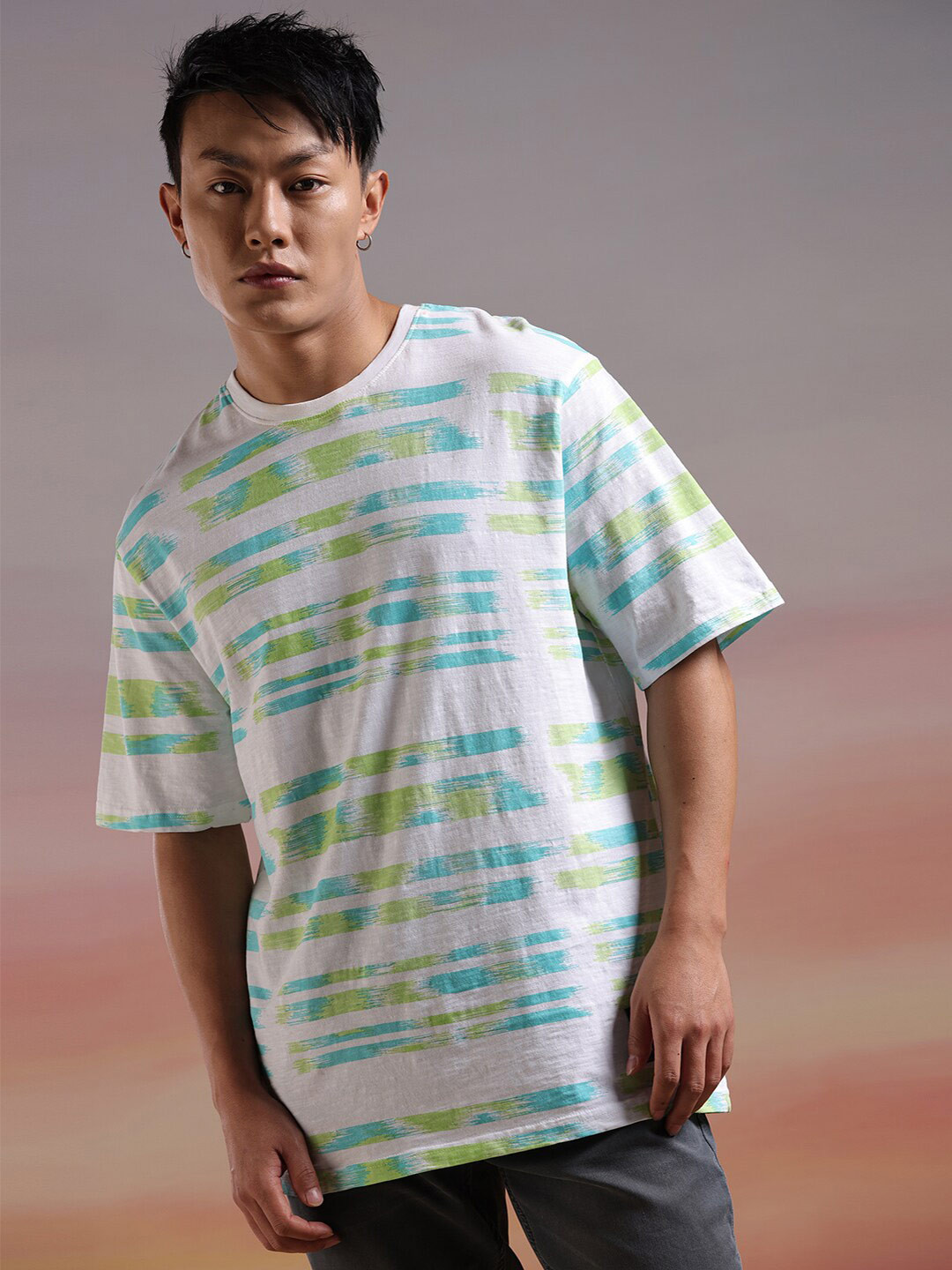

WROGN Striped Round Neck Drop Shoulder Sleeves Oversized T-shirt, White