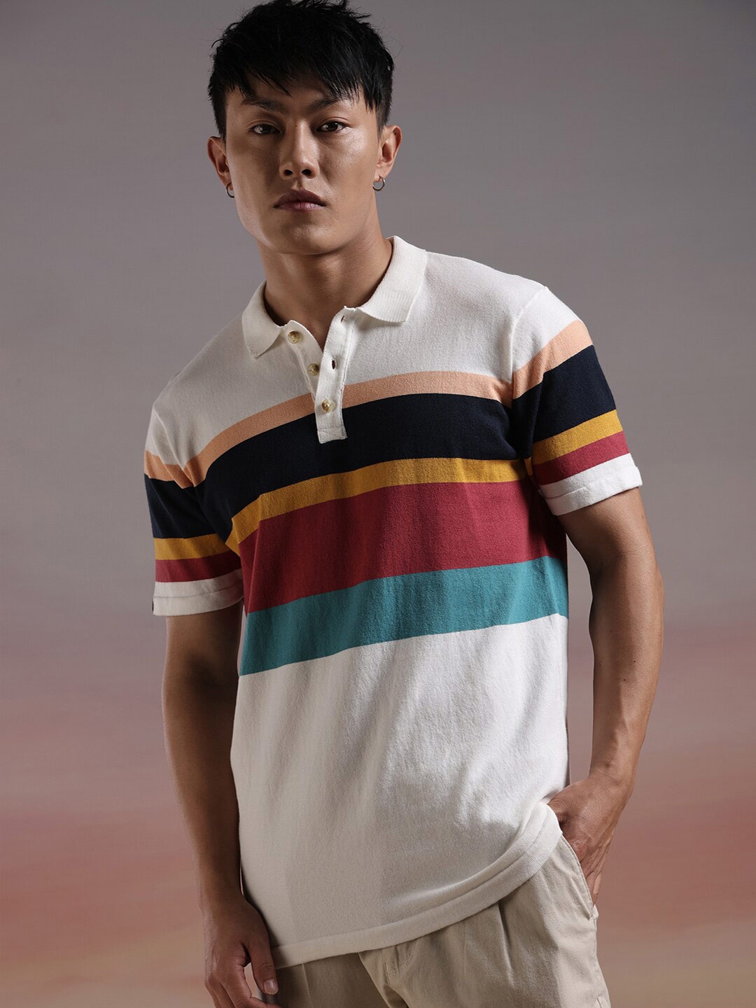 

WROGN Colourblocked Polo Collar Sort Sleeves Slim Fit T-shirt, White