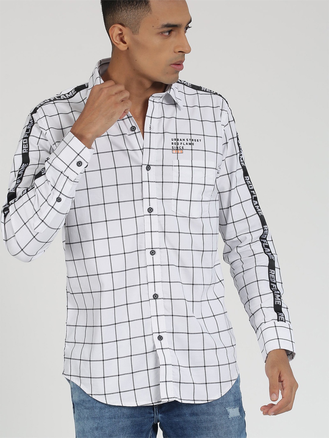 

Red Flame Windowpane Checked Spread Collar Casual Shirt, White