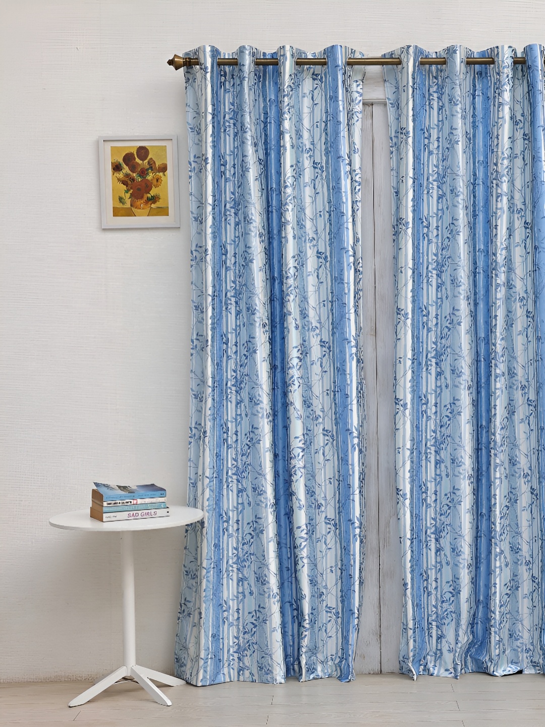 

Ariana Blue & White Floral Printed Door Curtain
