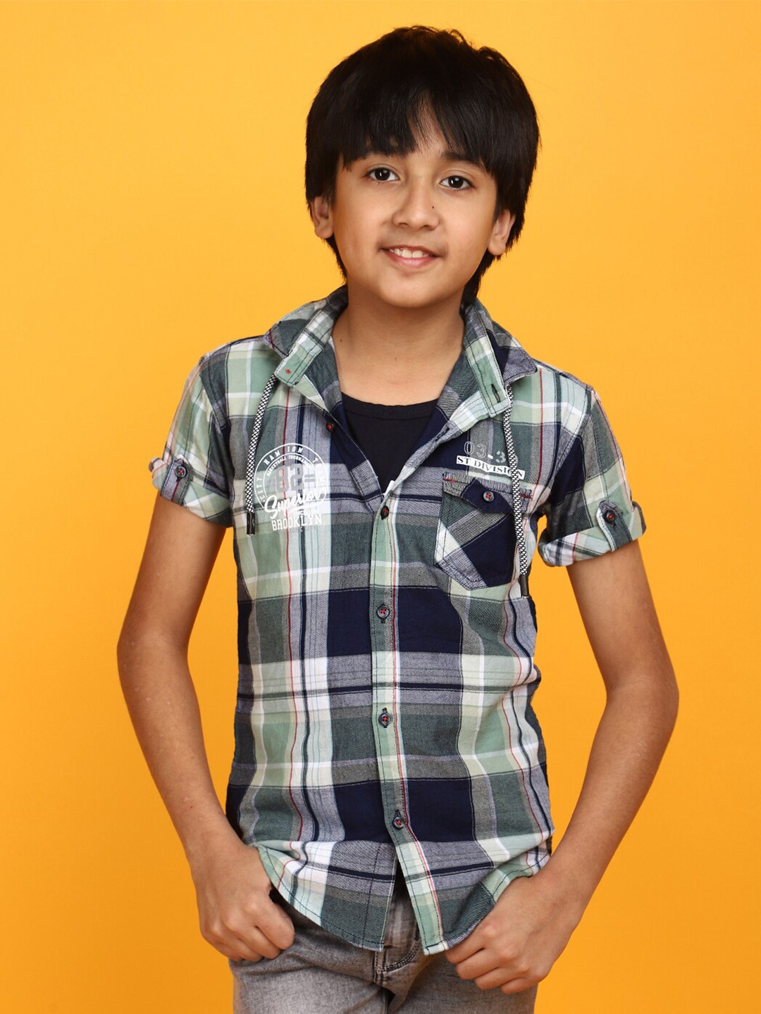 

V-Mart Boys Checked Opaque Cotton Casual Shirt, Green