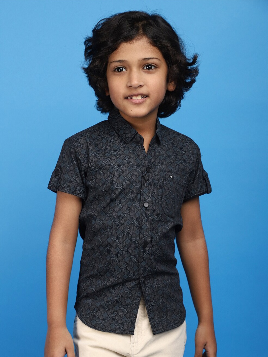 

V-Mart Boys Abstract Printed Opaque Satin Casual Shirt, Black