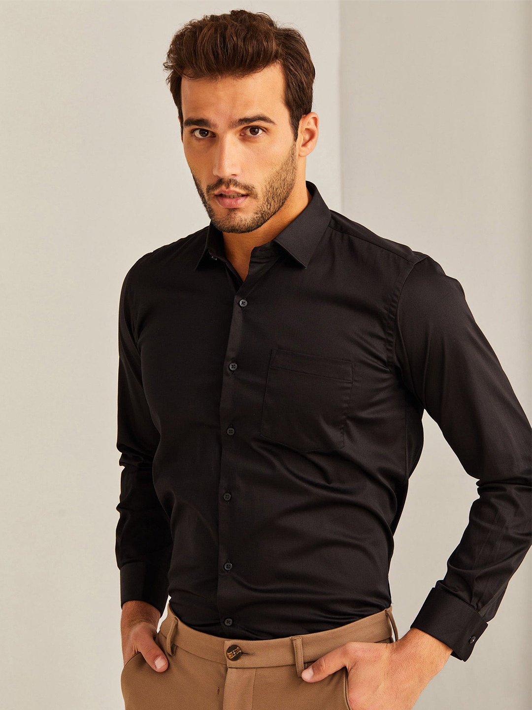 

Stori Spread Collar Cotton Shirt, Black