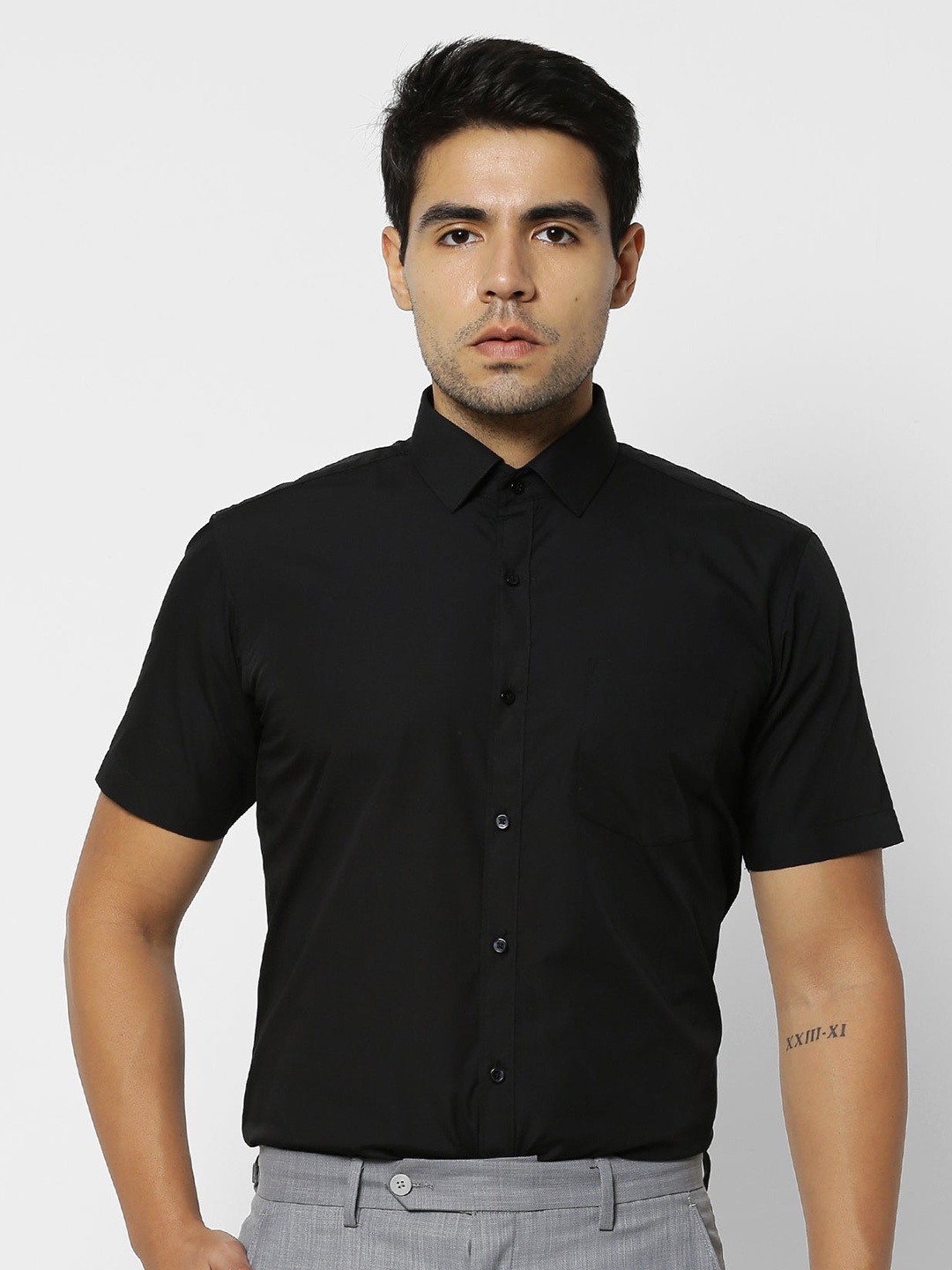 

Stori Spread Collar Cotton Shirt, Black