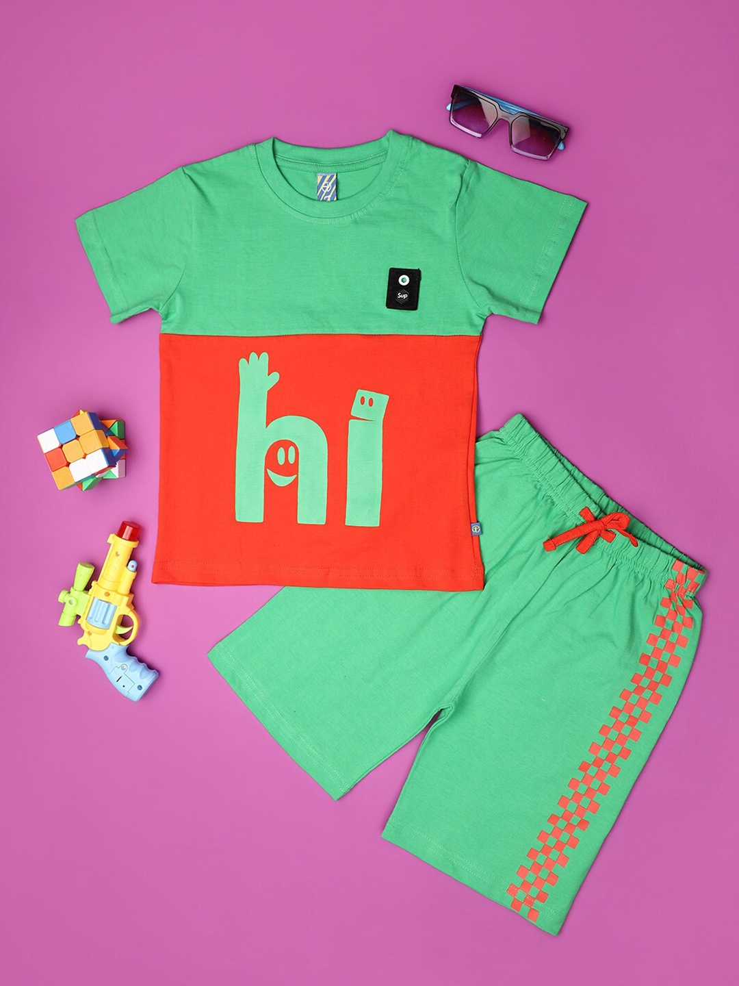 

V-Mart Boys Colourblocked Pure Cotton T-shirt with Shorts, Green