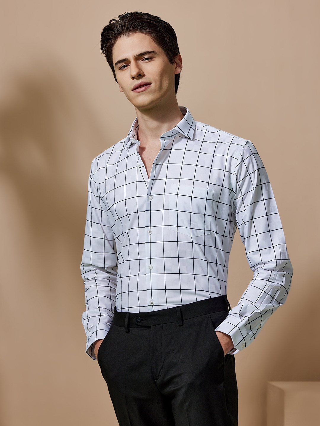 

Stori Men Windowpane Checks Opaque Checked Casual Shirt, Black