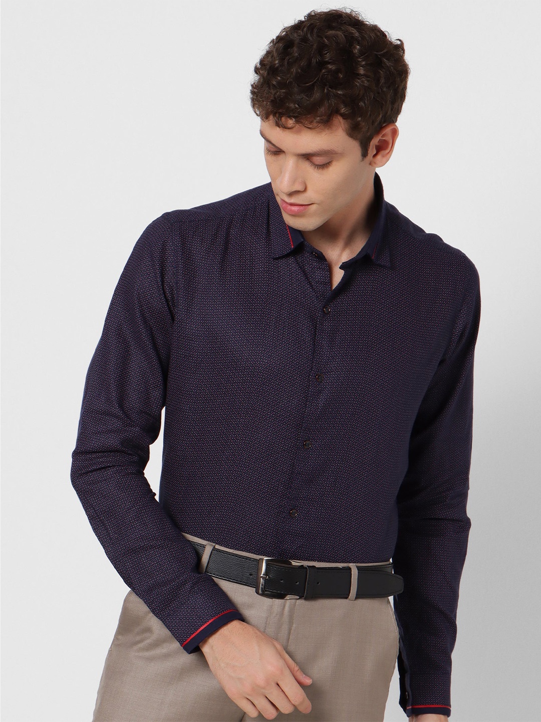 

Stori Spread Collar Printed Shirt, Navy blue