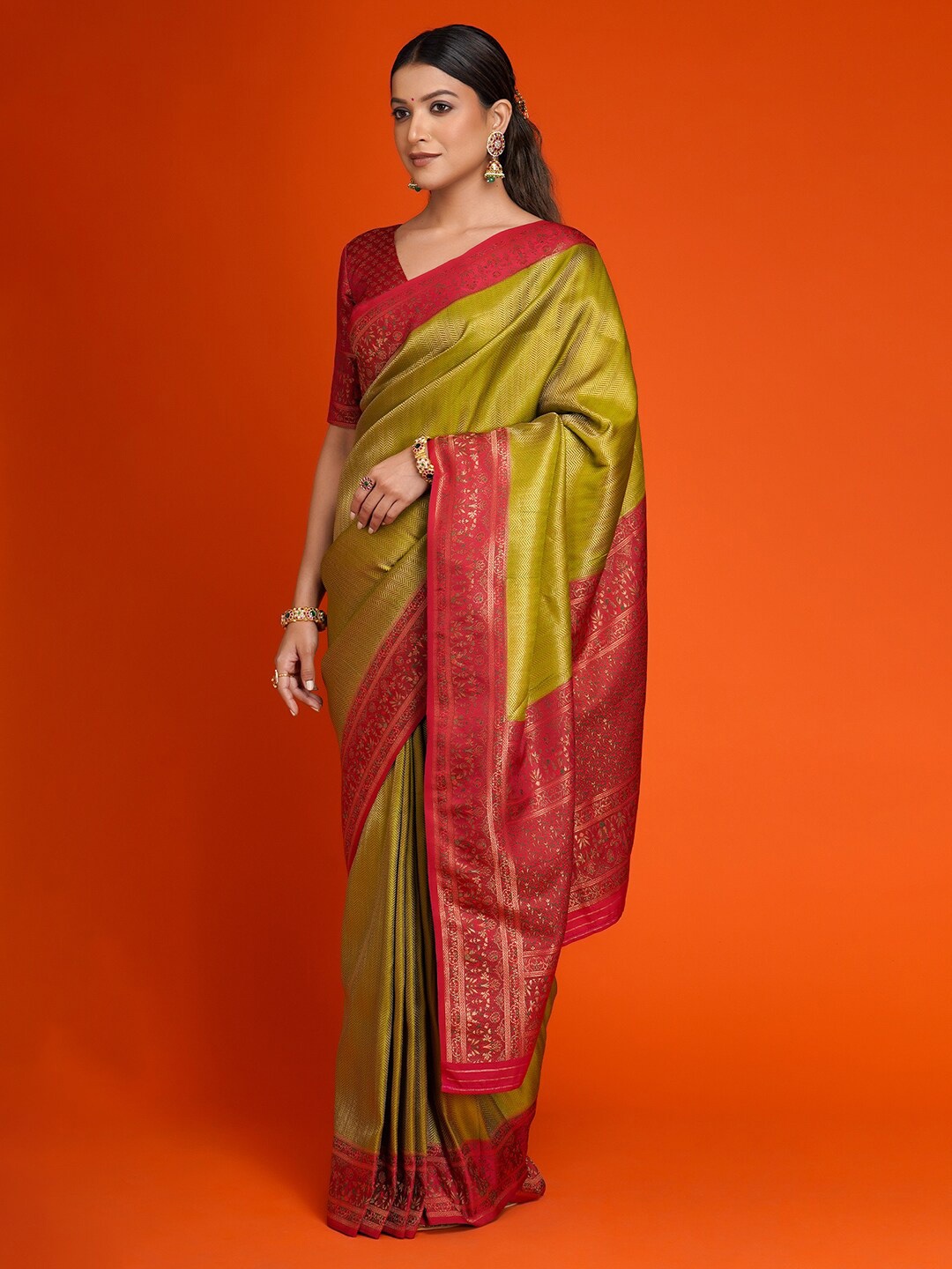 

saree.com Woven Design Zari Saree, Green