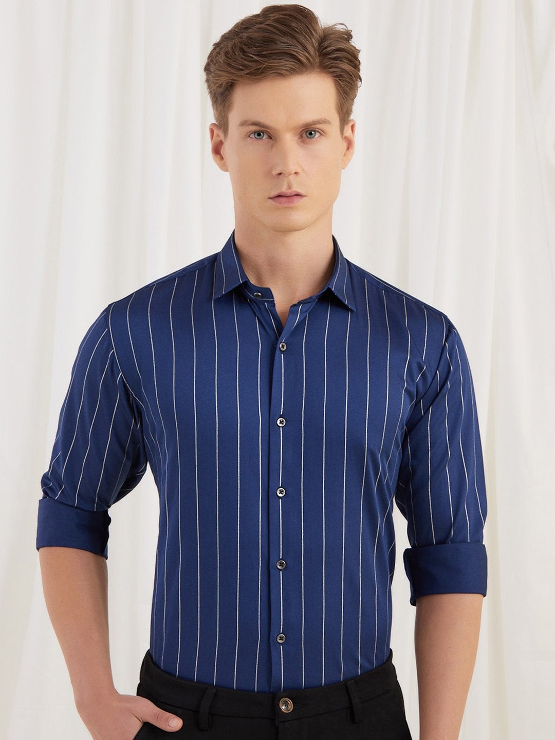 

Stori Men Slim Fit Opaque Striped Party Shirt, Navy blue